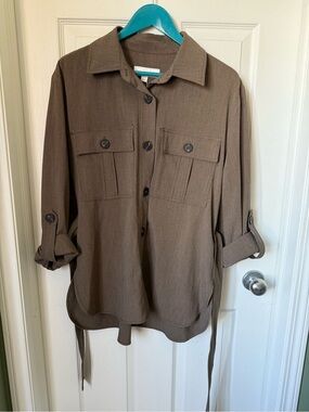 NWT Women’s Zara Lightweight Button Down Top | Size Medium Brand New